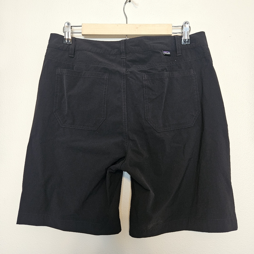 Patagonia Women's Black Bermuda Shorts Size 12 - Picture 5 of 9
